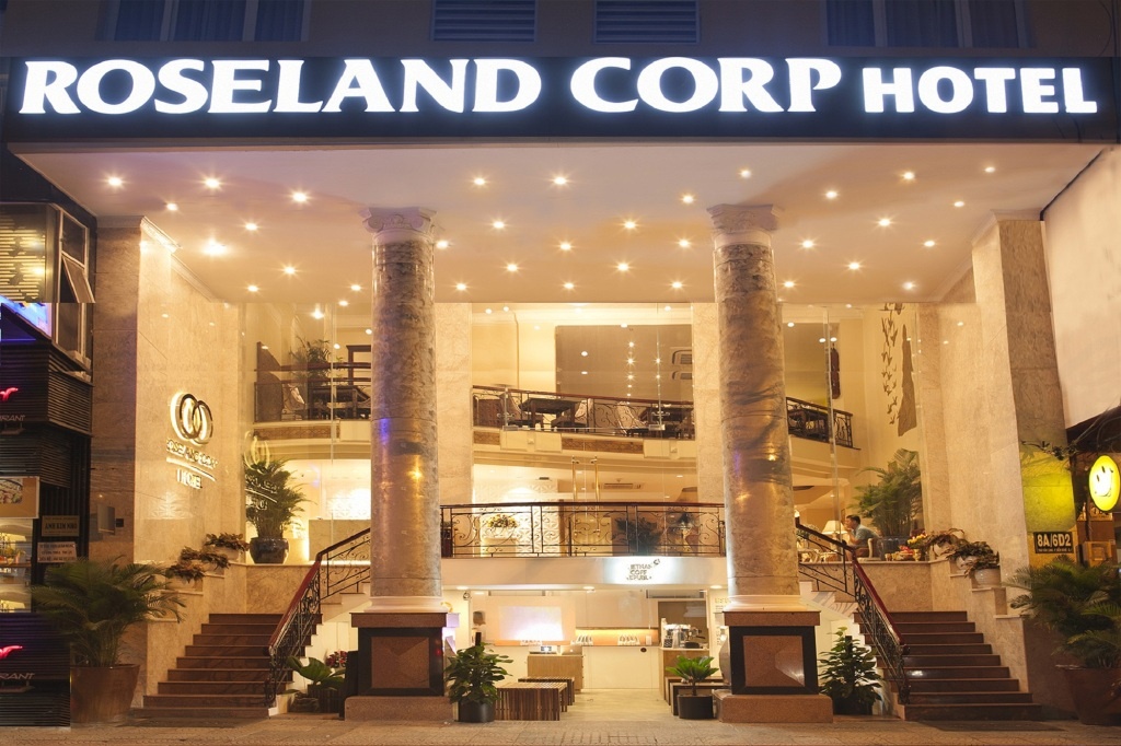 Roseland Corp Hotel 