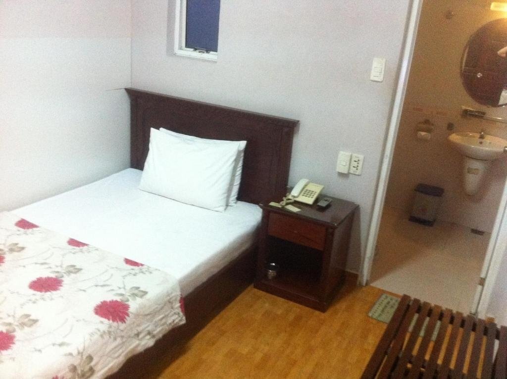 Phu Loc Hotel 