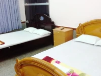 Gia Long Motel 