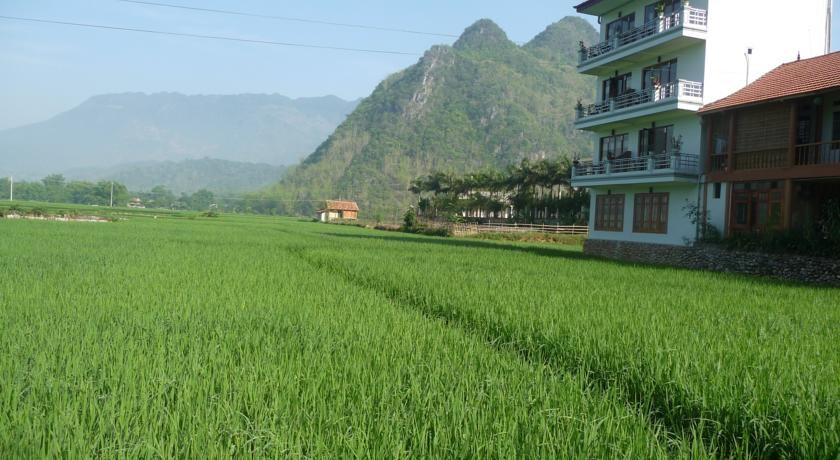 Mai Chau Valley View Hotel 