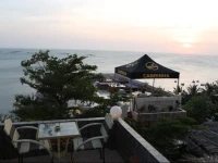 Source Kiteboarding/Lodge 