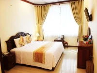 Long Cung Hotel 