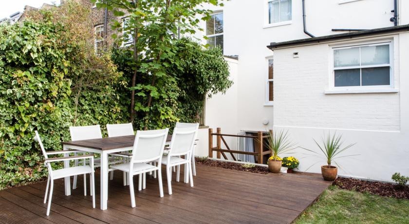 Fernlea Road 2 