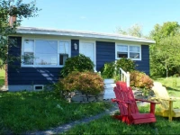 Beautiful Baddeck Cottage 