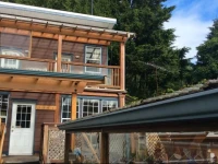 Bamfield Boardwalk Bungalow 
