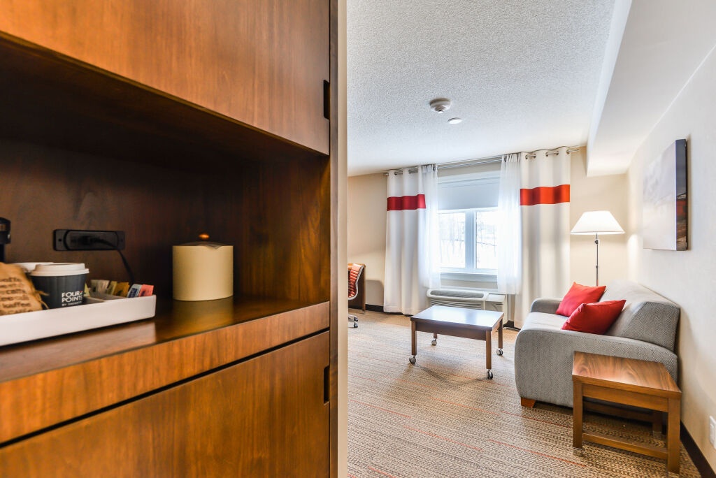 Four Points by Sheraton Barrie 