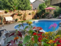 Creekside B&B 