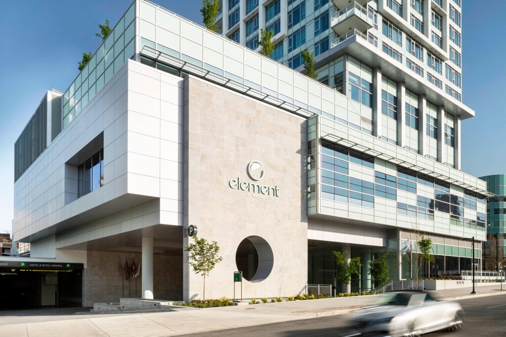 Element Vancouver Metrotown 