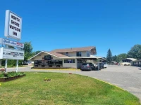 North Shore Wayside Inn 