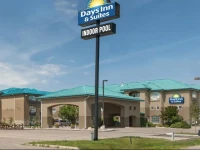 Days Inn & Suites Brandon 