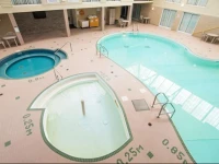 Royal Oak Inn and Suites 
