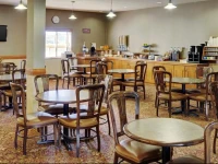 Lakeview Inn & Suites - Brooks 