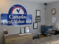 Canadas Best Value Desert Inn & Suites 