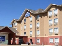 Lakeview Inn & Suites - Chetwynd 