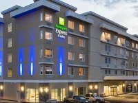 Holiday Inn Express & Suites Victoria-Colwood 