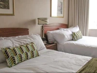 Continental Inn & Suites 