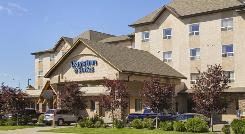 Days Inn & Suites West Edmonton