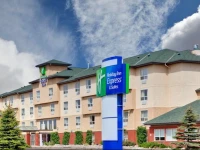 Holiday Inn Express Hotel & Suites Edmonton-At the Mall 