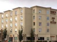 Rosslyn Inn & Suites 