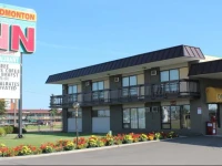 West Edmonton Motor Inn 3*