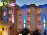 Holiday Inn Express Fort St John 2*