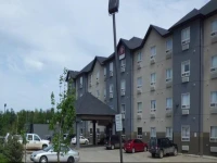 Devonian Hotel and Suites 