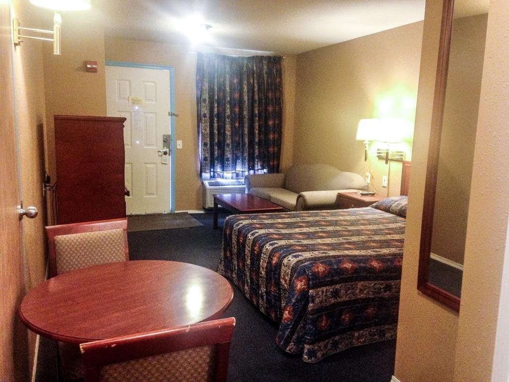 Fox Creek Inn 