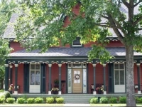 Quartermain House Bed & Breakfast 