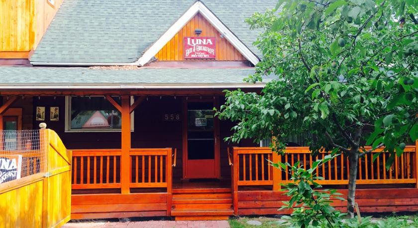 Luna Bed & Breakfast 