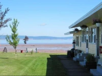Beach Breeze Motel 
