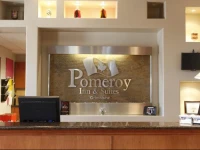 Pomeroy Inn and Suites Grimshaw 