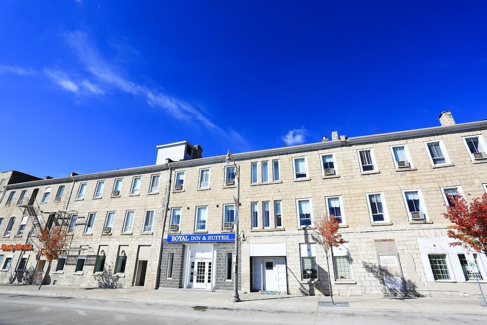 Royal Inn and Suites at Guelph 