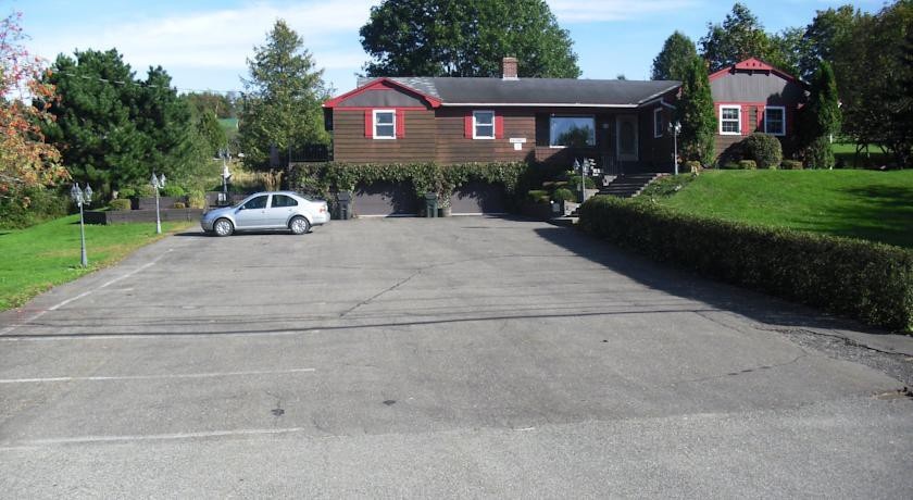 Hampton Bed and Breakfast 4*