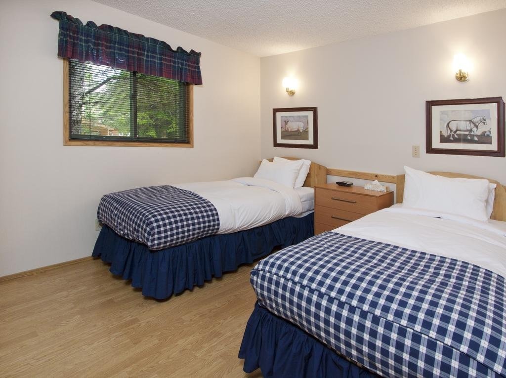 Overlander Mountain Lodge 