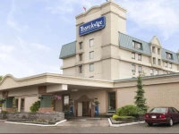 Travelodge Hotel Calgary Airport 