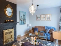 Renfrew Holiday Home 
