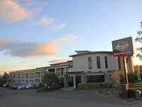 Alpine Lake Motor Lodge 