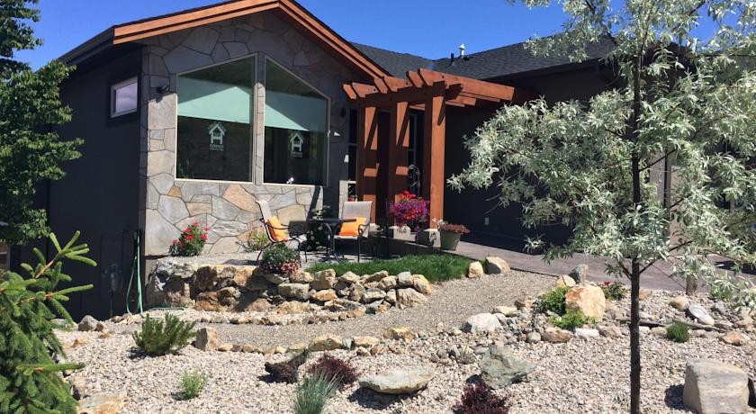 Hilltop Escape B&B 