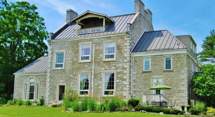 All Suites Whitney Manor 4*