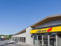 Super 8 Kirkland Lake 