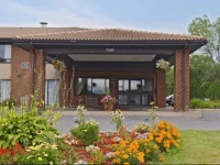 Econo Lodge Quebec Airport 