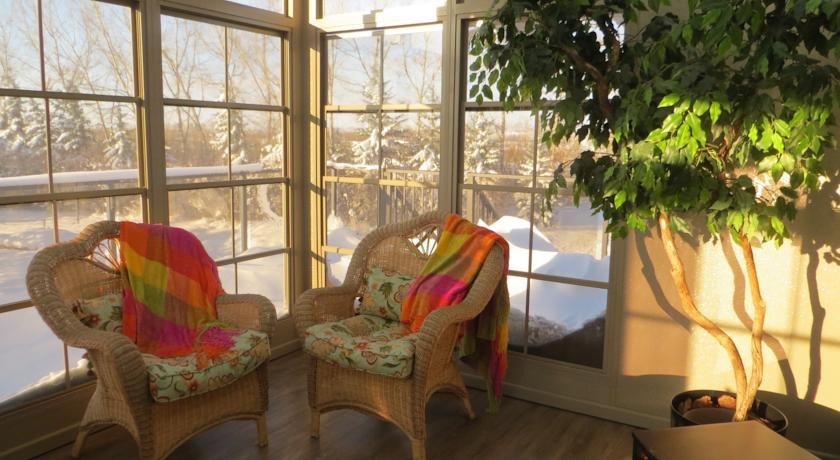 The Honeyberry Bed and Breakfast 