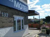 Sunparlor Motel 