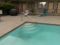 Langley Hwy Hotel 