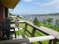 Duck Cove Inn 