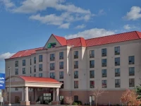 Holiday Inn Express Hotel & Suites Milton 