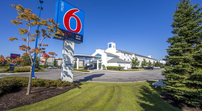Motel 6 Toronto - Mississauga 