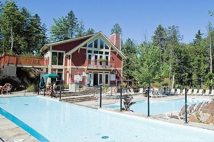 Les Eaux by Tremblant Sunstar 