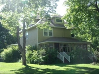 Small Town Bound B&B 
