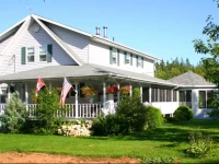 Country Charm B & B 